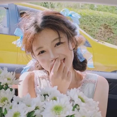 接近无限的白